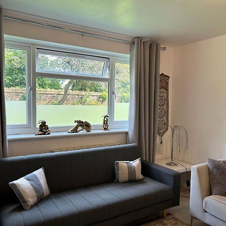 One Bedroom Flat In Chiswick W4 Λονδίνο Εξωτερικό φωτογραφία