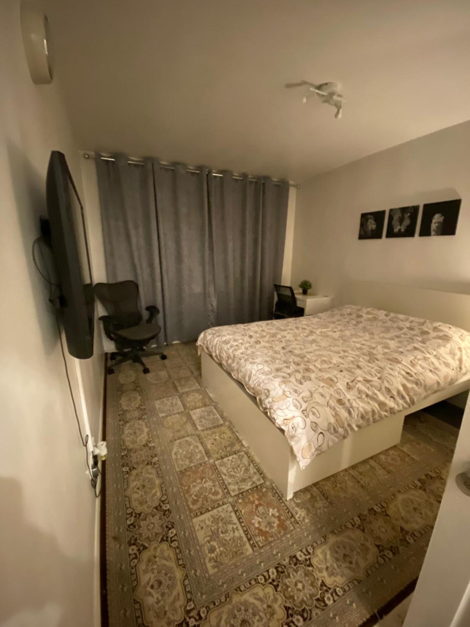 One Bedroom Flat In Chiswick W4 Λονδίνο Εξωτερικό φωτογραφία